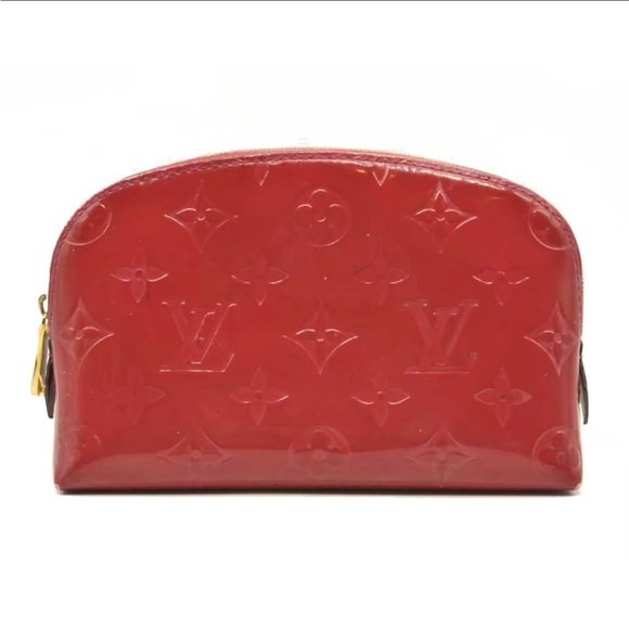 Louis Vuitton Accessories - Louis Vuitton Vernis cosmetic pouch - pre owned